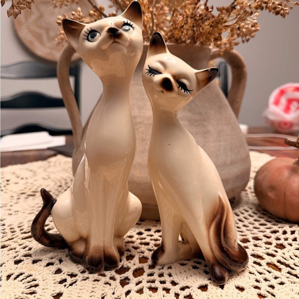 Cream and Brown Ceramic Cat Figurine Pair - Decorative Pets Cat